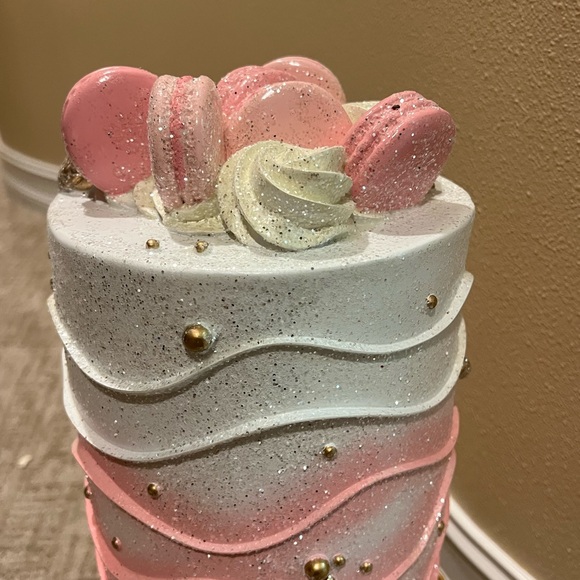 December Diamonds 20 inch Confections Pink Cake w/Macarons on Gold Pedestal - Picture 2 of 8